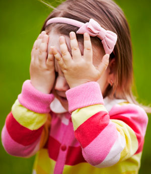 Застенчивый ребенок: это хорошо или плохо?