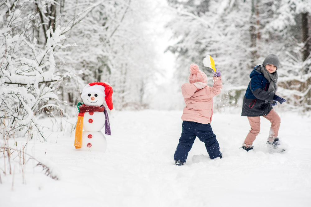 Зимние игры и забавы для детей: подвижные зимние игры на улице | Lassie