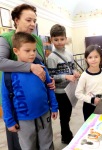 Посмотрите на тех, кто рядом Посмотрите на тех, кто рядом