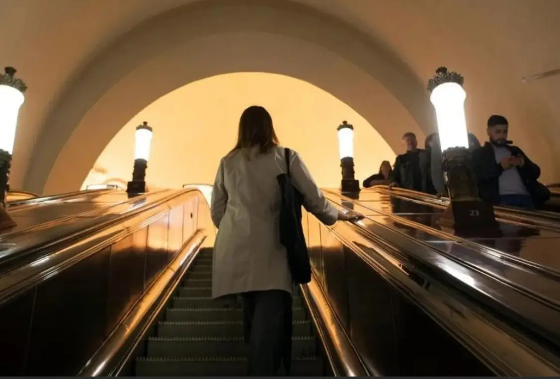 За самовольную религиозную деятельность и гадание в метро Санкт-Петербурга введут штрафы