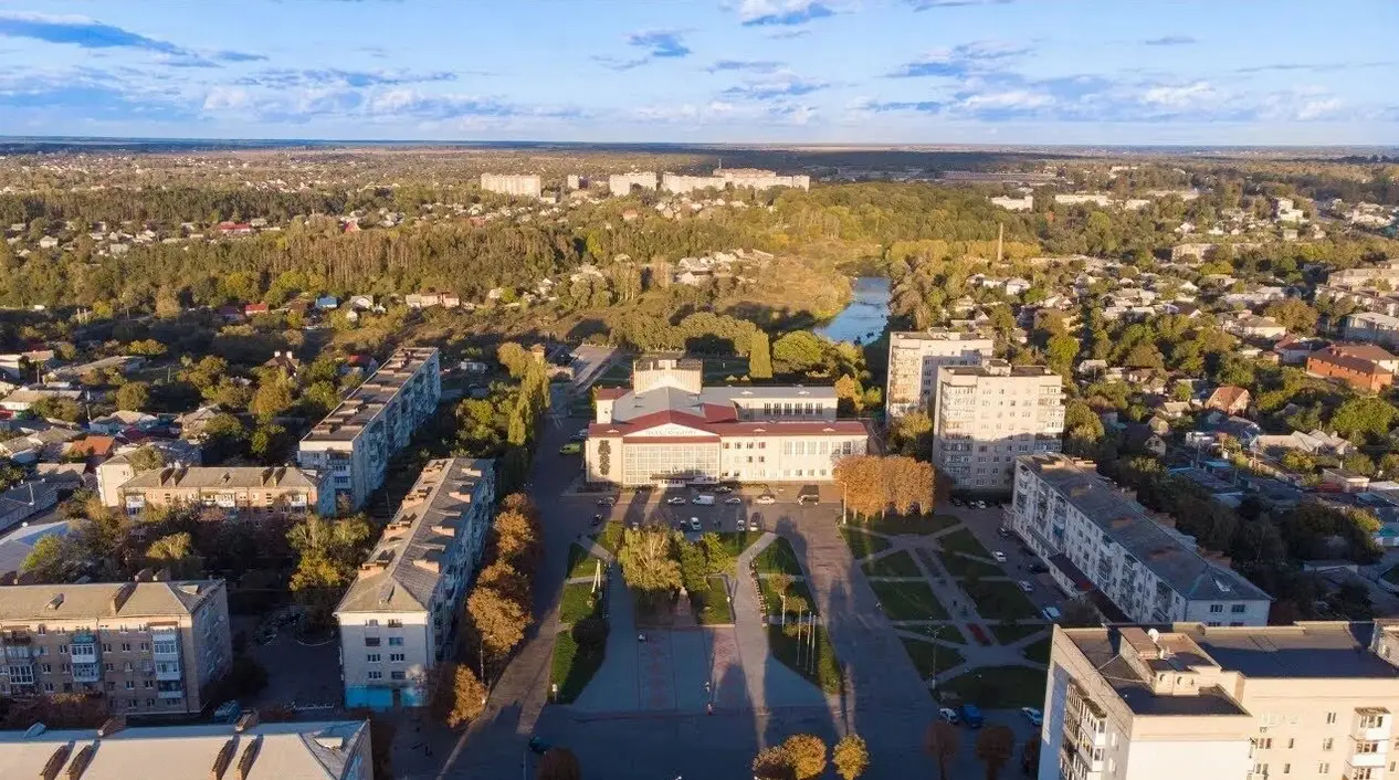 Горсовет Новоград-Волынского Житомирской области требует от священников УПЦ покинуть все храмы