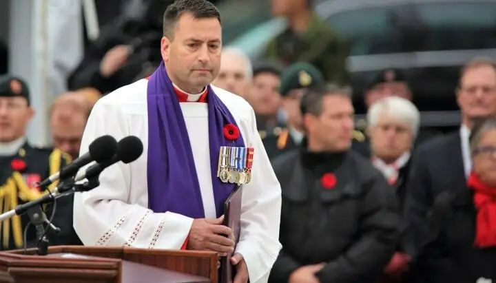 В армии Канады хотят избавиться от христианских капелланов