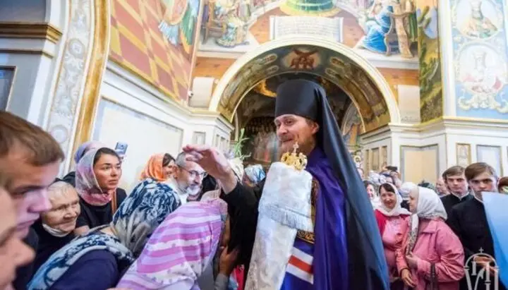 Иерарх Украинской Православной Церкви осудил мат в СМИ и на билбордах