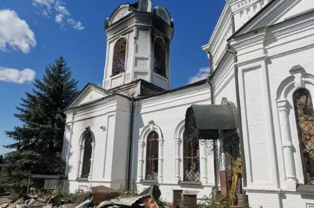 В результате обстрела Никольского монастыря Волновахского района Донецкой области тяжело ранен трудник