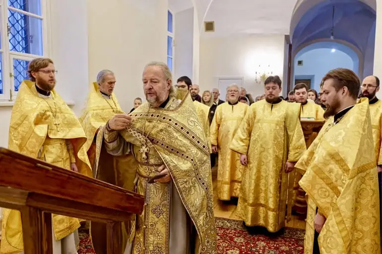 В петербургском храме на Васильевском острове впервые за 100 лет совершили Литургию