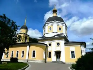 Храм