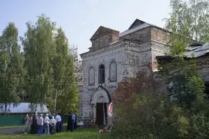 Храм