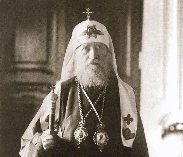 Священный Синод одобрил новый текст акафиста святителю Тихону, Патриарху Московскому и всея России