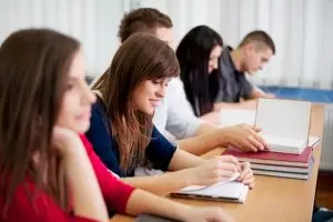 студенты