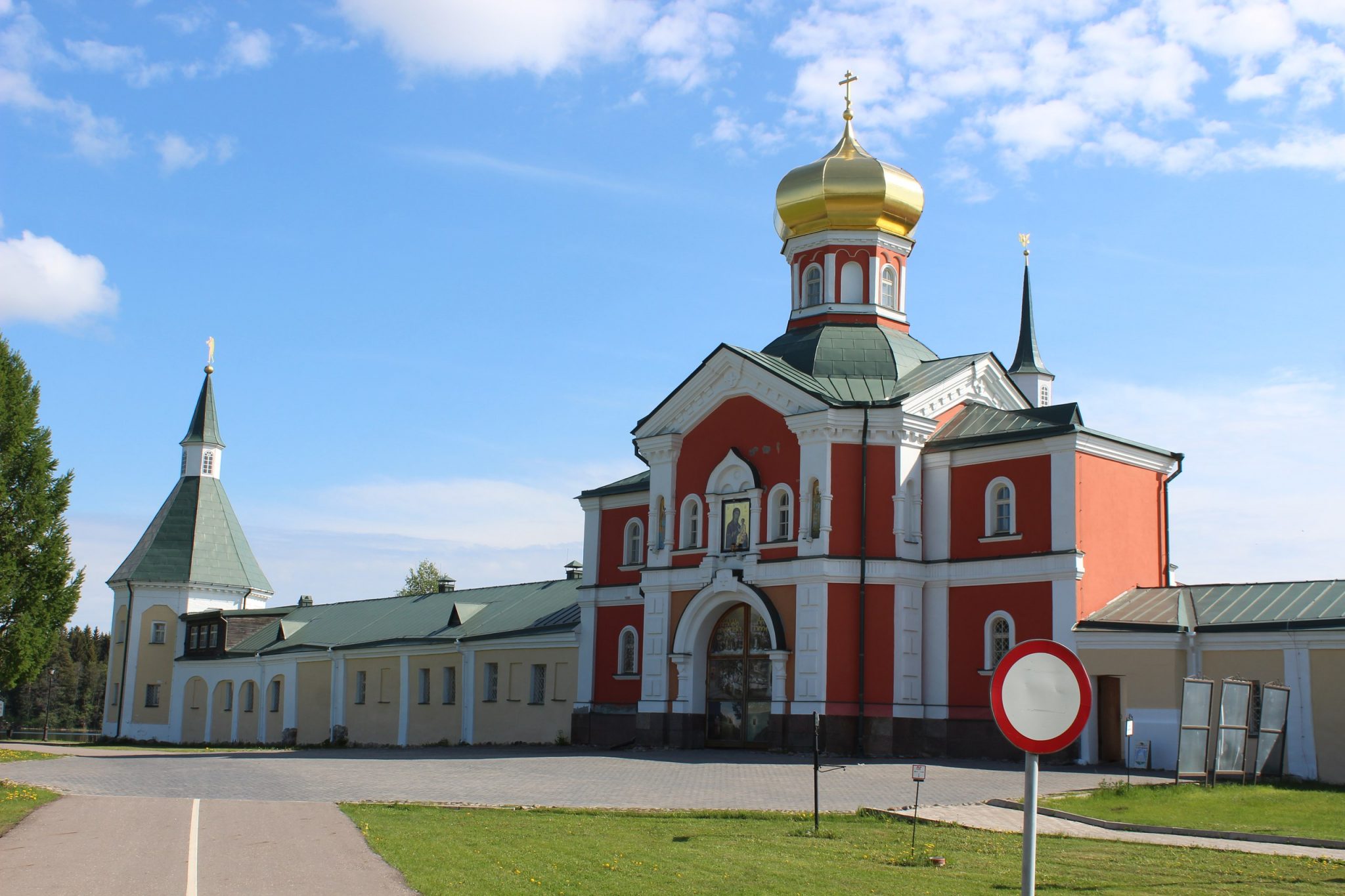 Иверский монастырь валдай фото