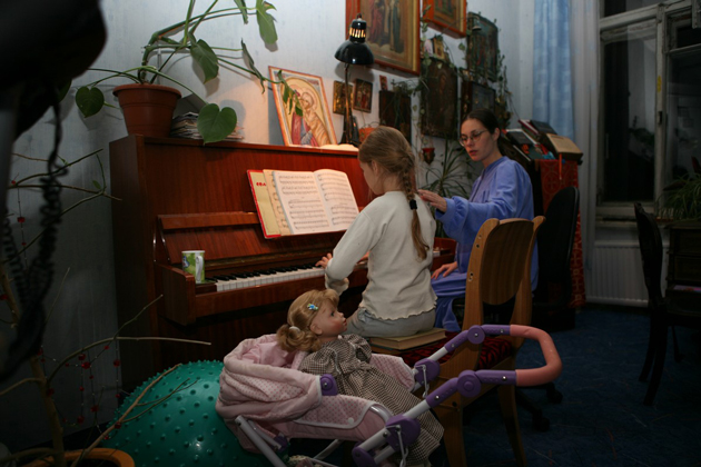 Елизавета Пархоменко с детьми