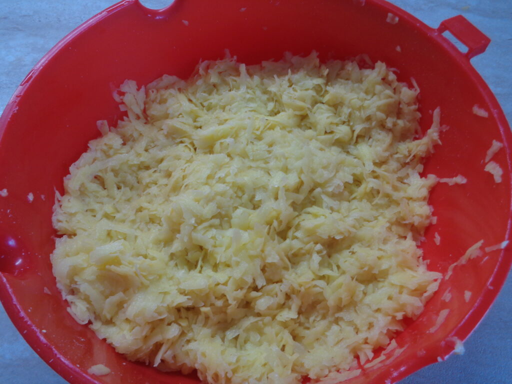 Картофельные оладушки «как в Макдональдсе» — рецепт из 3 ингредиентов