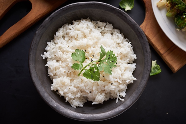 healthy organic tofu and rice buddha bowl with veggies - Салат слоёный с ананасом