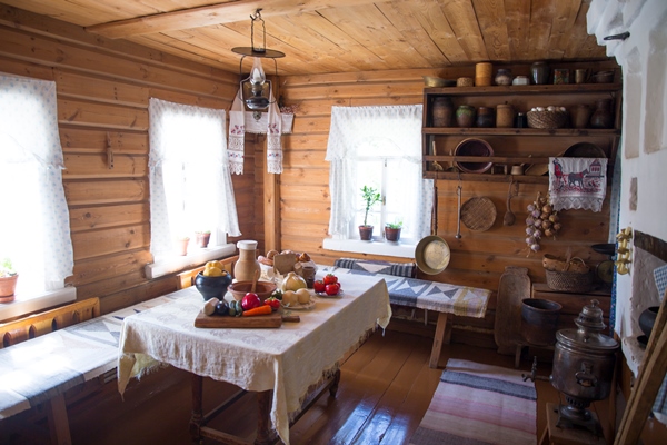 russian russian traditional house interior with a russian stove - Запеканки в духовке: правила приготовления