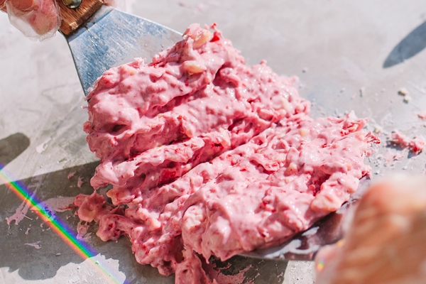 stir fried ice cream rolls at freeze pan organic natural rolled ice cream hand made dessert - Домашнее мороженое