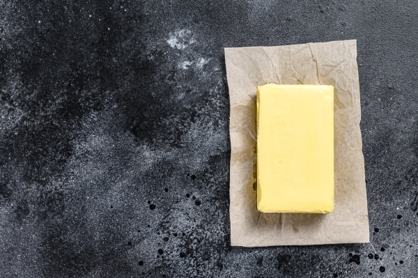 butter on craft paper dairy farm products - Кулич заварной