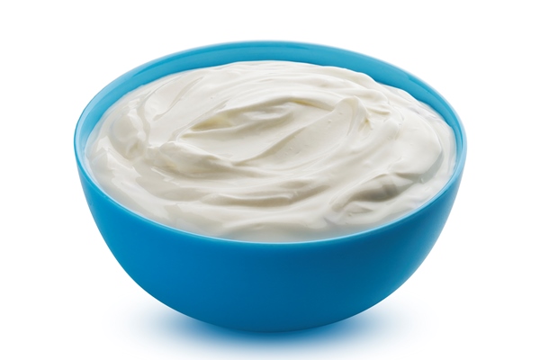 fresh greek yogurt isolated on white background - Пасха старинная ванильная