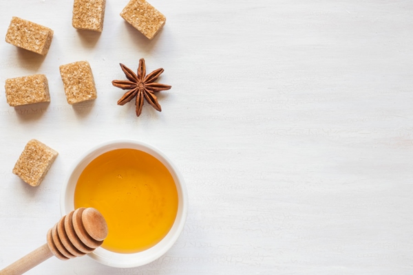 honey brown sugar and star anise on a light background - Ароматные пряники из тыквы