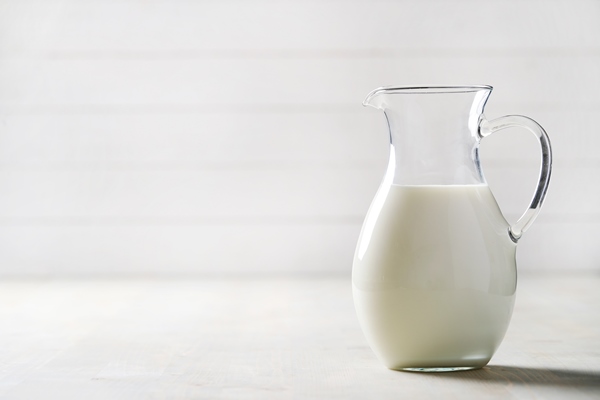 jug of fresh milk with copyspace - Кулич прозрачный