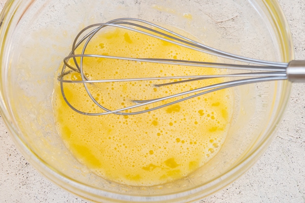 top view kitchen supplies with pasta ingredients - Бисквит на перепелиных яйцах