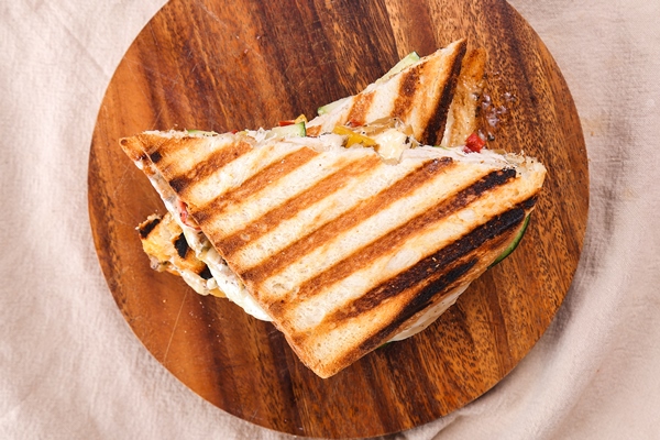 delicious sandwich - Горячий сэндвич с сыром и зеленью