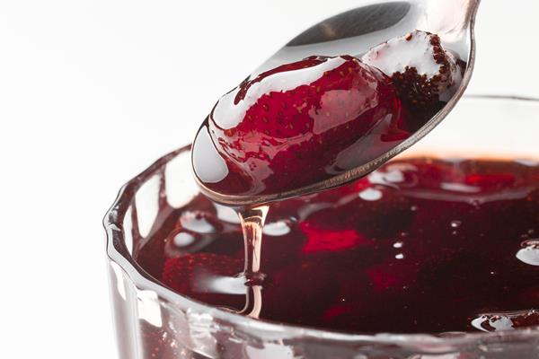 strawberry jam in glass - Маседуан из ягод
