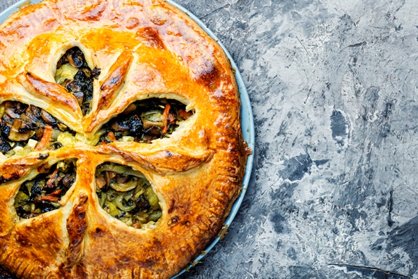 vegetable pie with mushrooms - Начинка из ботвы свёклы и листьев крапивы