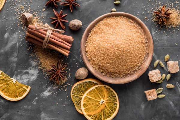 a set of spices for mulled wine cinnamon sticks anise stars nutmeg brown sugar copy space - Суп из сухофруктов