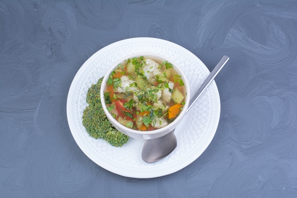 green broccoli soup in broth with vegetables - Суп овощной постный