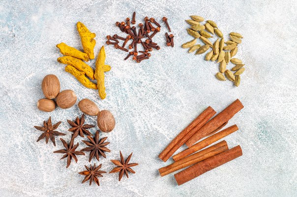 assortment of winter spices 1 - Сбитень с липовым цветом