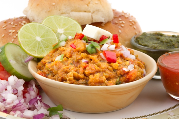 indian street food pav bhaji - Яблочно-имбирный чатни