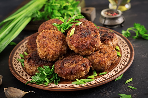 juicy delicious meat cutlets dark table russian cuisine - Котлеты рубленые