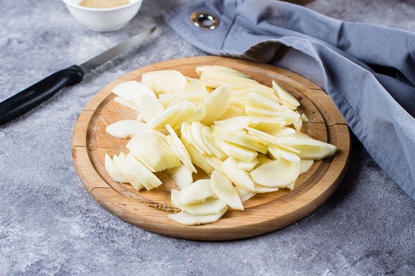 recipe step by step homemade pies with apples and almond flakes sliced apples - Яблочный джем с пряностями