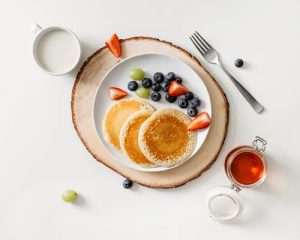 top view delicious breakfast meal composition - Правила составления меню