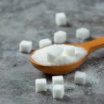 world diabetes day sugar wooden bowl dark surface - Правила составления меню