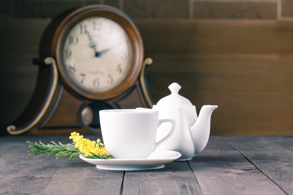 hot tea cup - Чай с фруктами и корицей