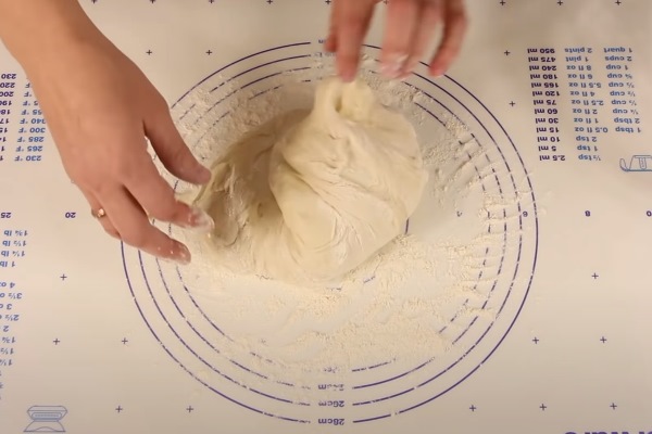 2022 08 11 013 - Постный луковый пирог на картофельном отваре (видео)