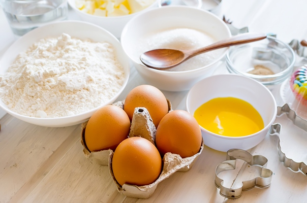 ingredients for baking gingerbread or cake - Галушки из творога