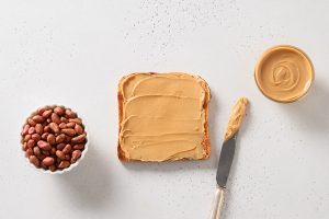 crispy toast with peanut paste - Применение арахисовой пасты