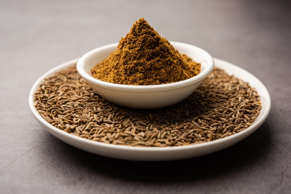 cumin seeds dust or jeera powder indian spices - Монастырская кухня: рисовые тефтели с ржаными хлебцами