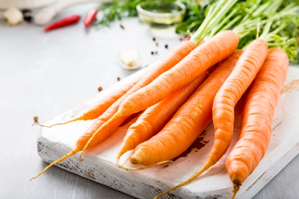 ingredients for carrot soup - Монастырская кухня: суп из помидоров, перец, фаршированный овощами (видео)