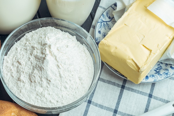 milk and bakery products - Соус луковый со сметаной для котлет