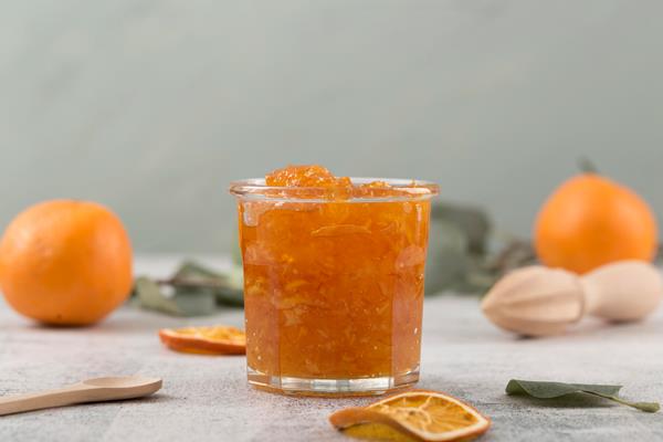 sweet homemade natural orange jam - Овсянка без варки с мандарином