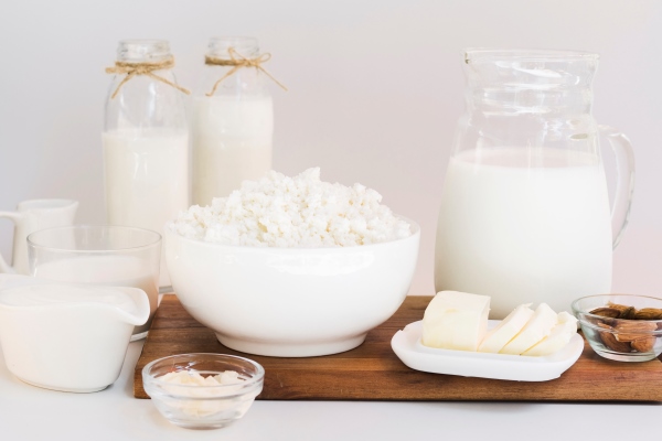 milk cottage cheese and dairy products - Царская пасха без творога с лимонным соком