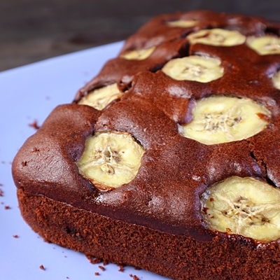 Шоколадный пирог с бананами