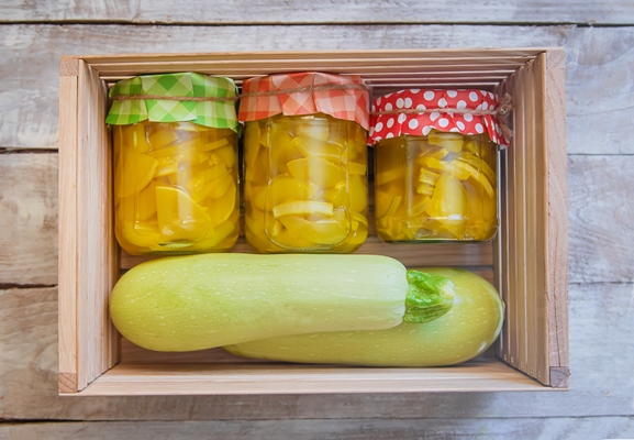 preservation of zucchini squash like pineapple selective focus - Варенье из кабачков