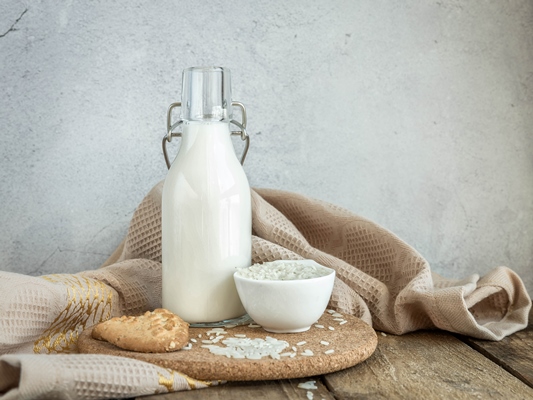 rice milk in a bootle - Рисовое молоко двумя способами
