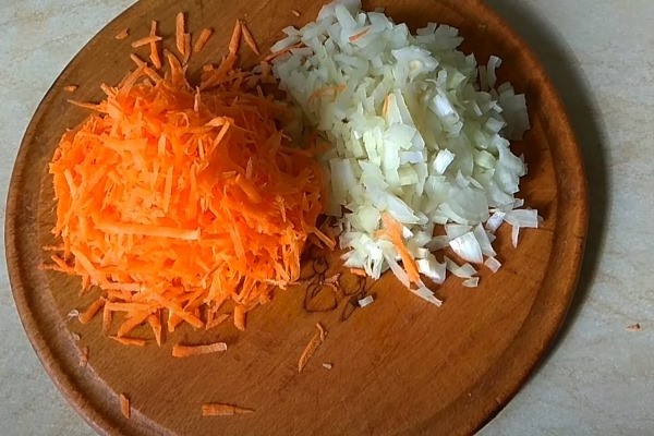 2022 02 04 011 - Печёночные блинчики с морковью и луком