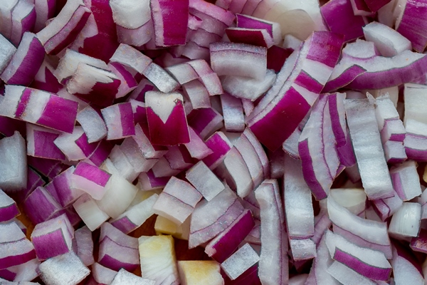 onion finely cut - Печёночные оладьи