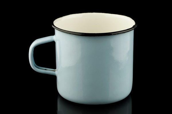 simple enameled cup black background - Просфорное тесто на закваске, старинный рецепт